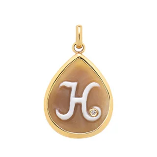 Initial Cameo Necklace｜Personalized Jewelry｜ヴァンドーム