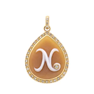 Initial Cameo Necklace｜Personalized Jewelry｜ヴァンドーム