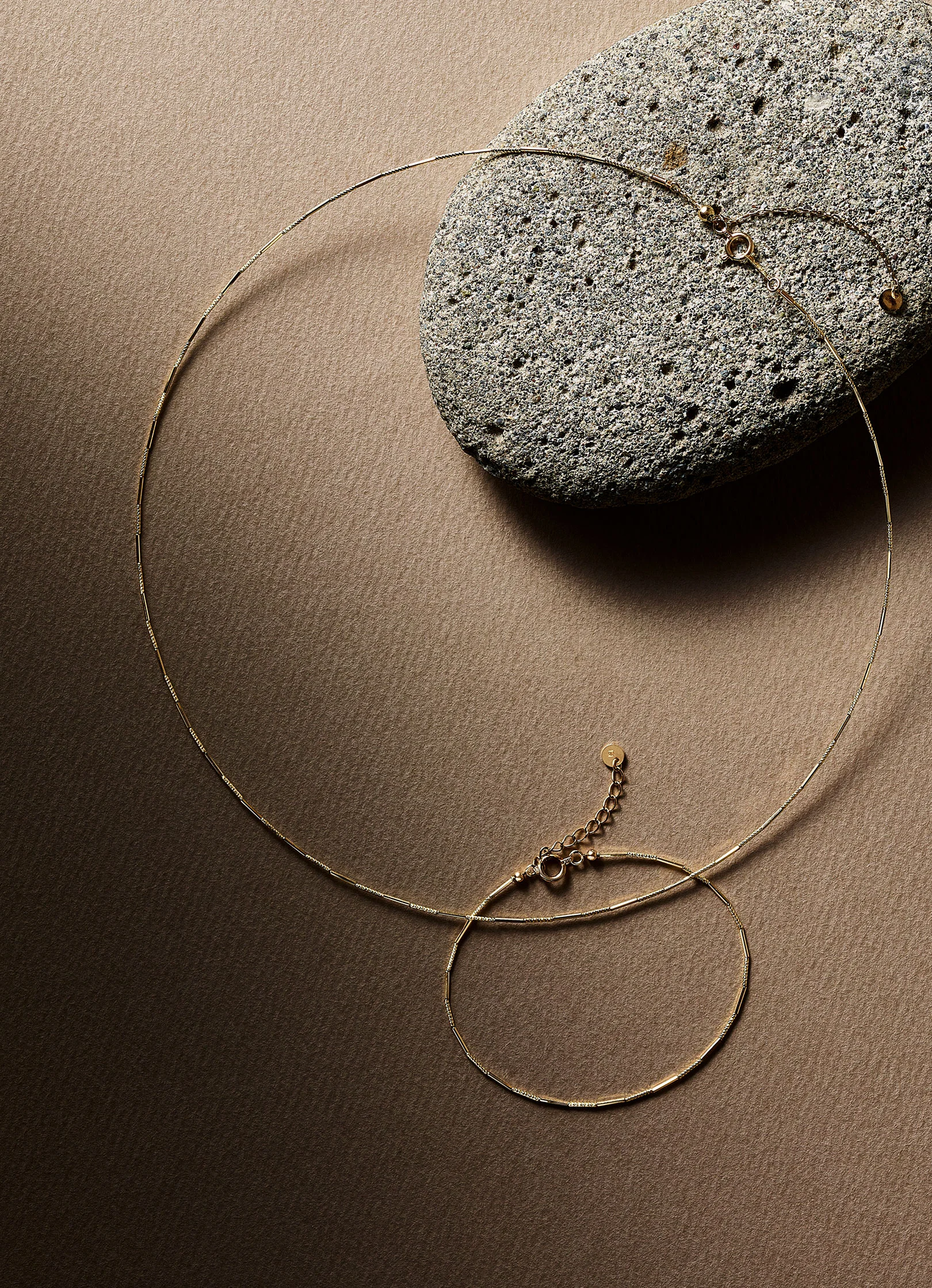 va spring2025 mellow out｜クリスマスジュエリーはヴイエー ヴァン